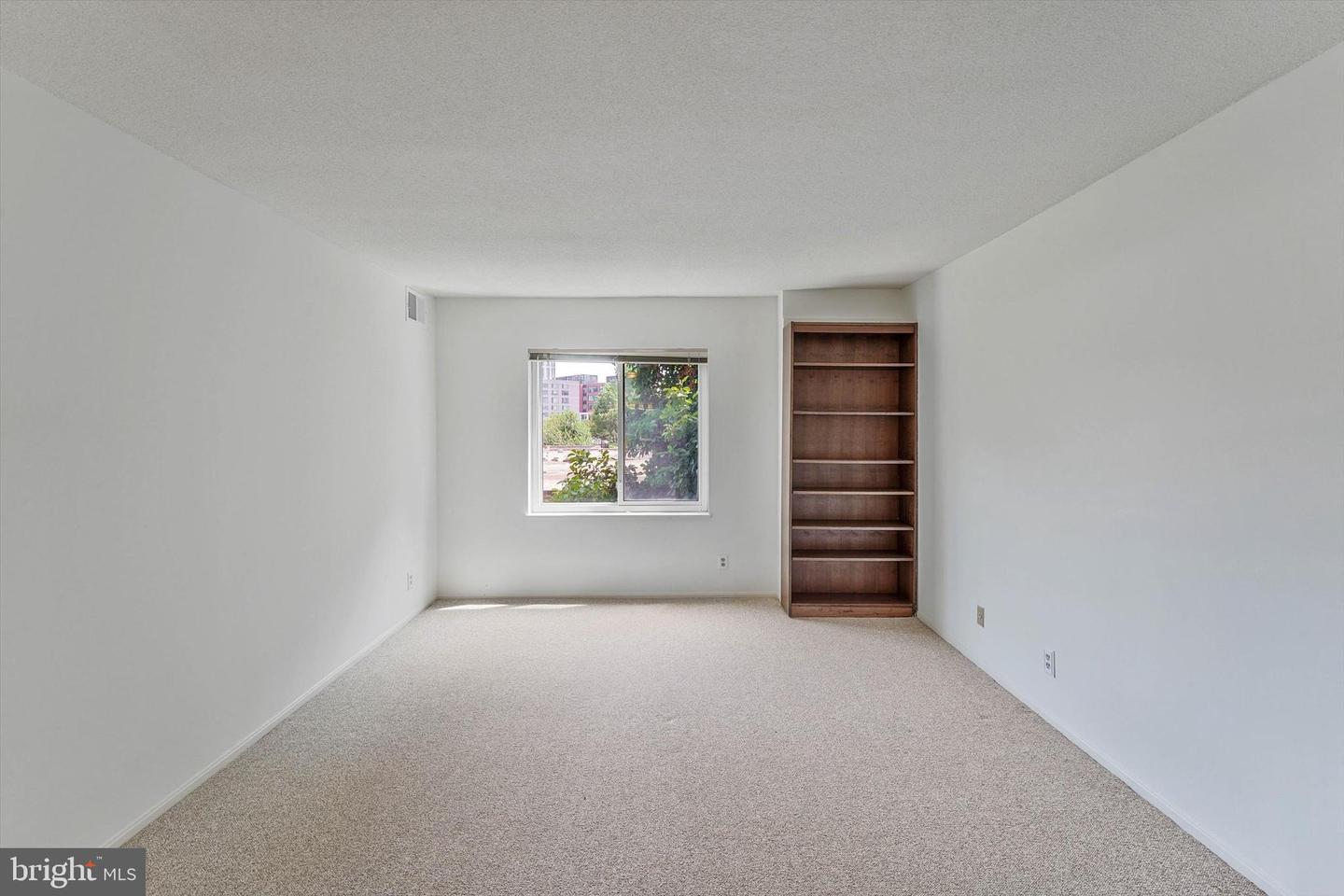8360 Greensboro Dr #208 Property Photo 38