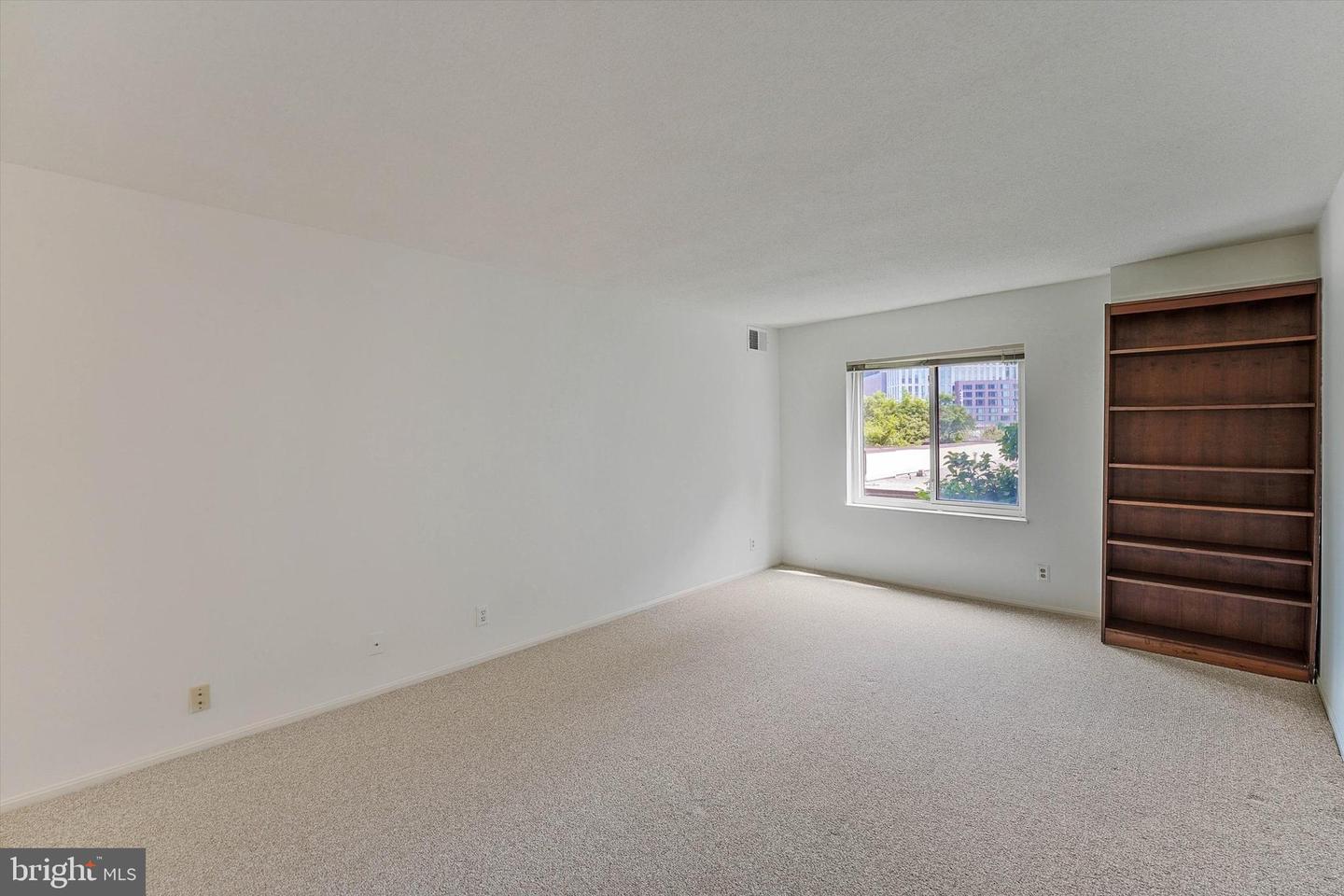 8360 Greensboro Dr #208 Property Photo 40