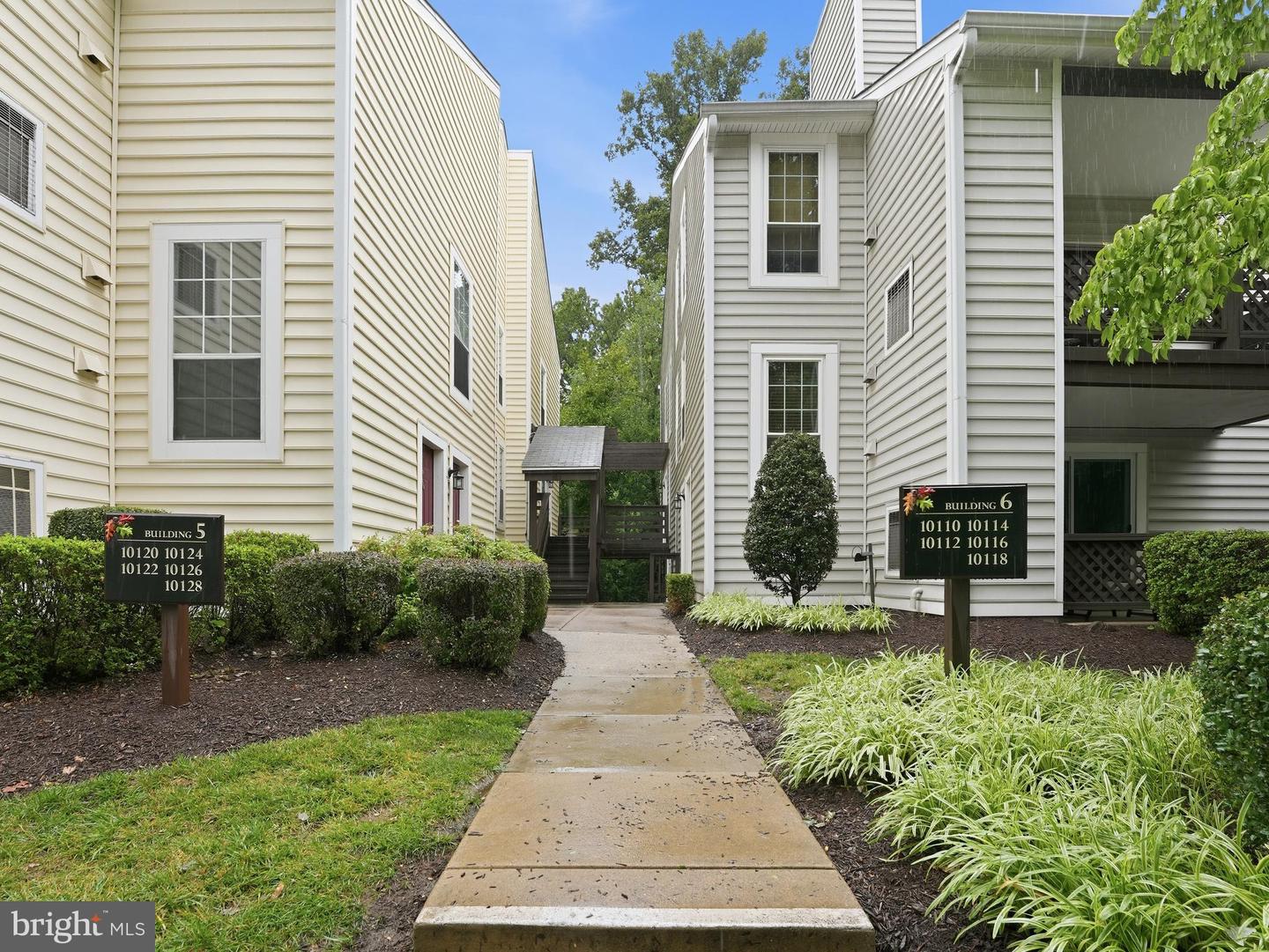 10120 Oakton Terrace Rd Property Photo 1