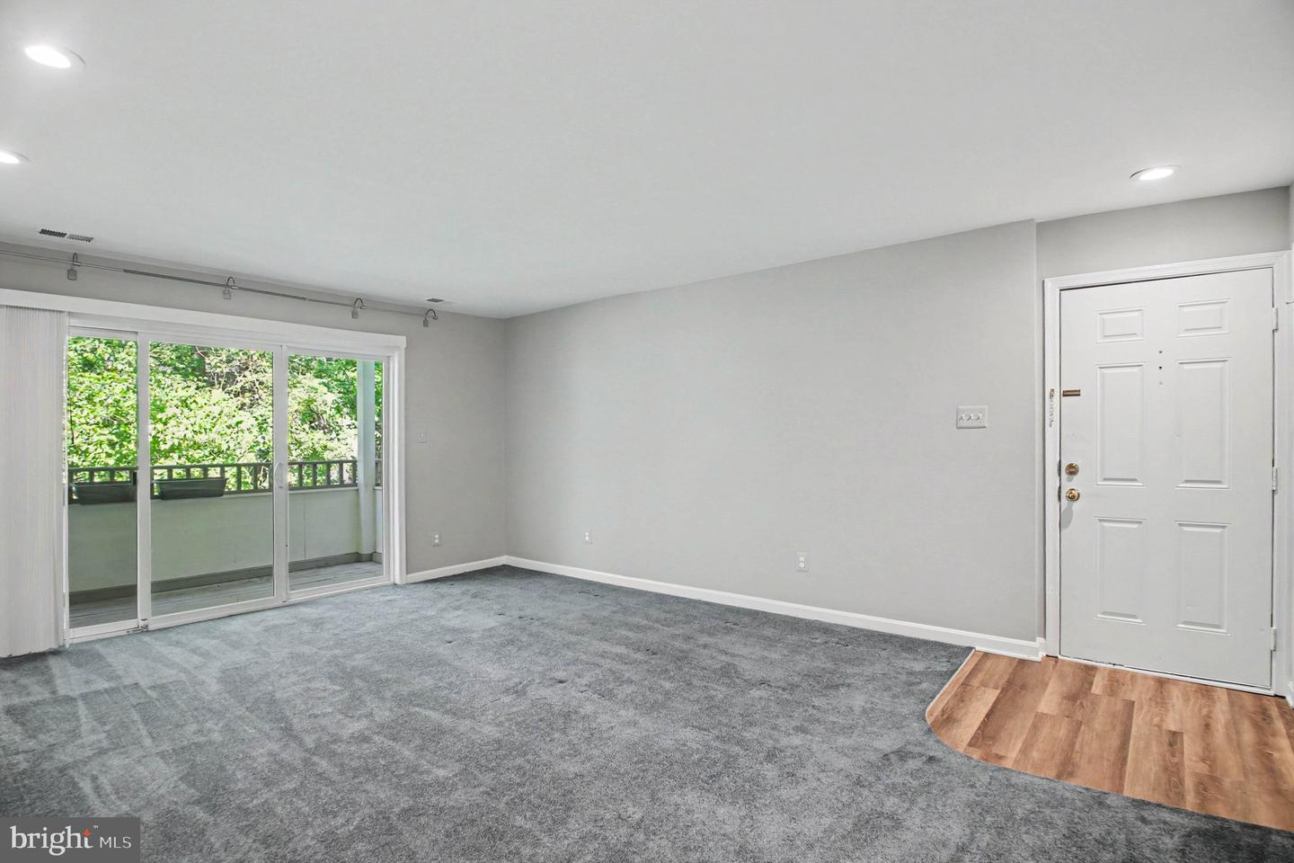 7718 Lafayette Forest Dr #176 Property Photo 4