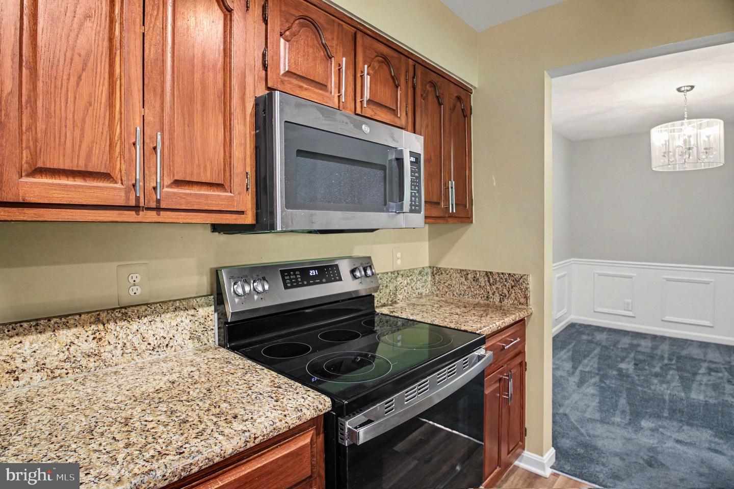 7718 Lafayette Forest Dr #176 Property Photo 9