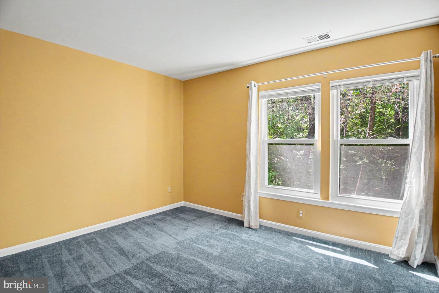 7718 Lafayette Forest Dr #176 Property Photo 15