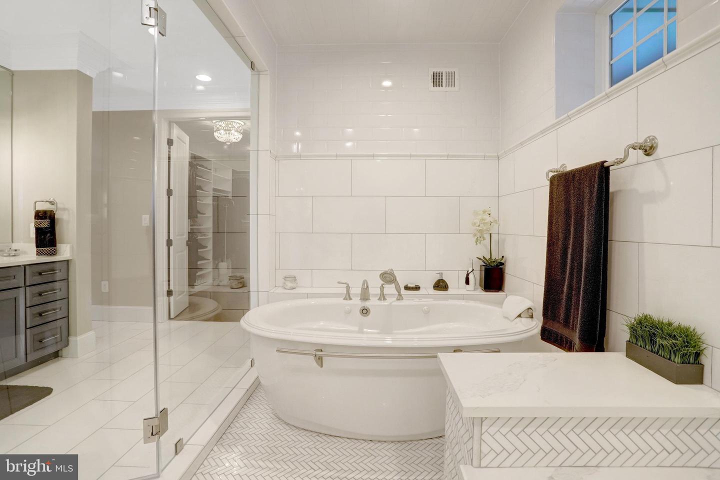 7108 Penguin Pl Property Photo 57