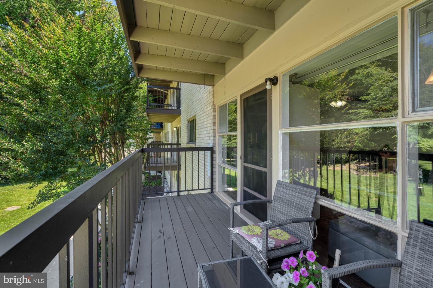 4943 Americana Dr #d-102 Property Photo 25