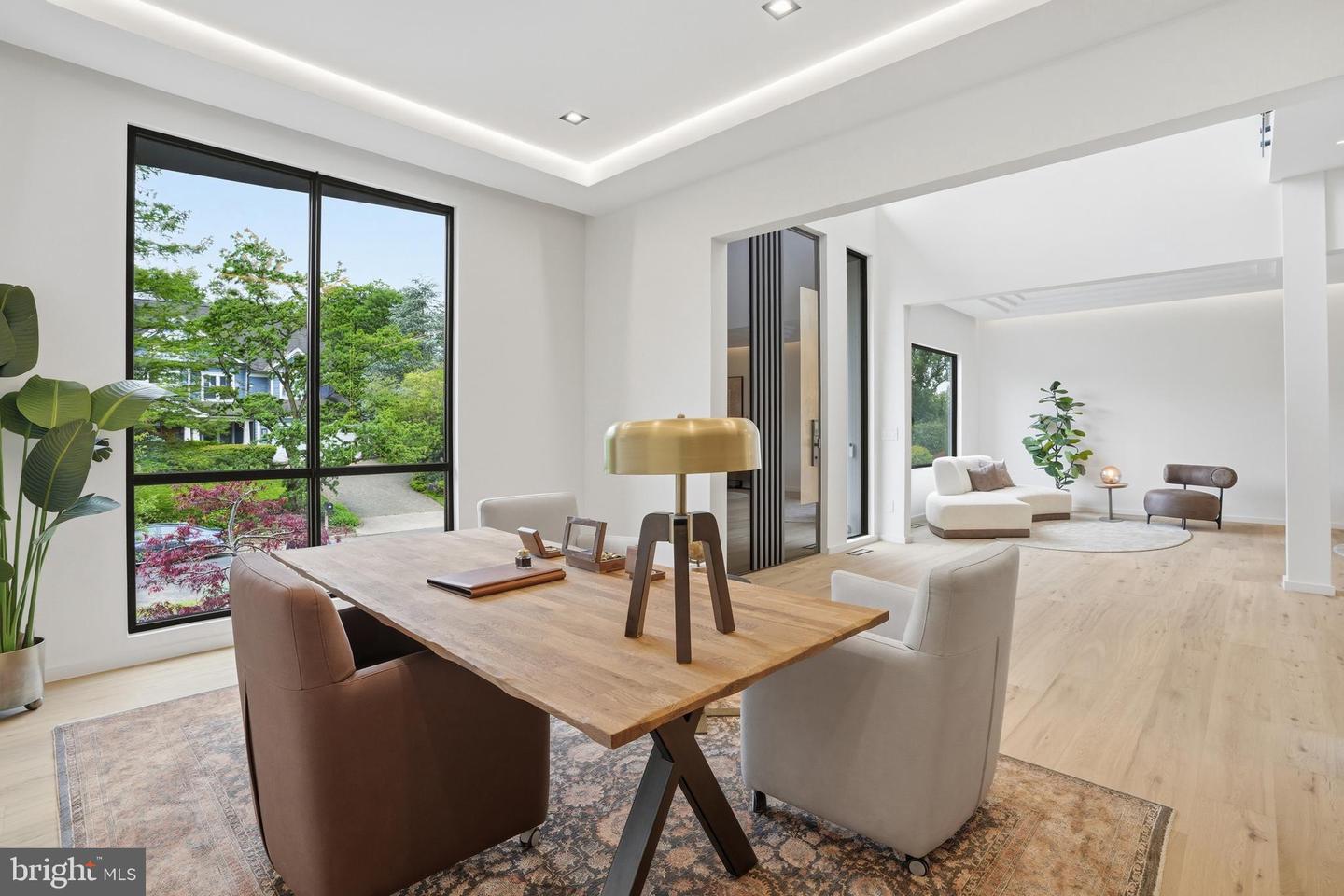 1803 Dumbarton St Property Photo 13