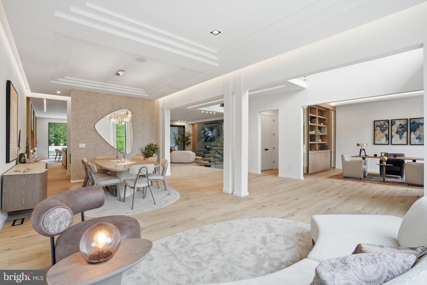 1803 Dumbarton St Property Photo 14