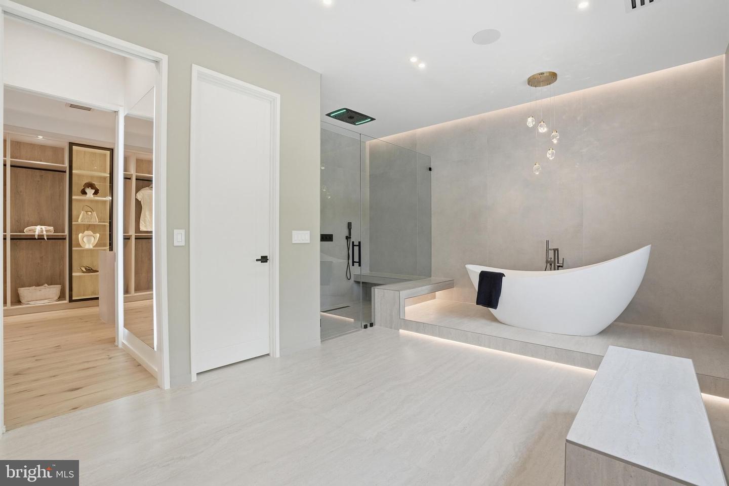 1803 Dumbarton St Property Photo 80
