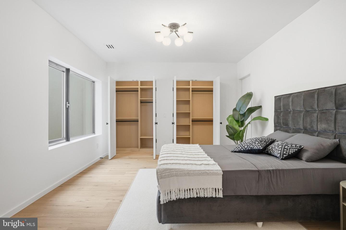 1803 Dumbarton St Property Photo 92