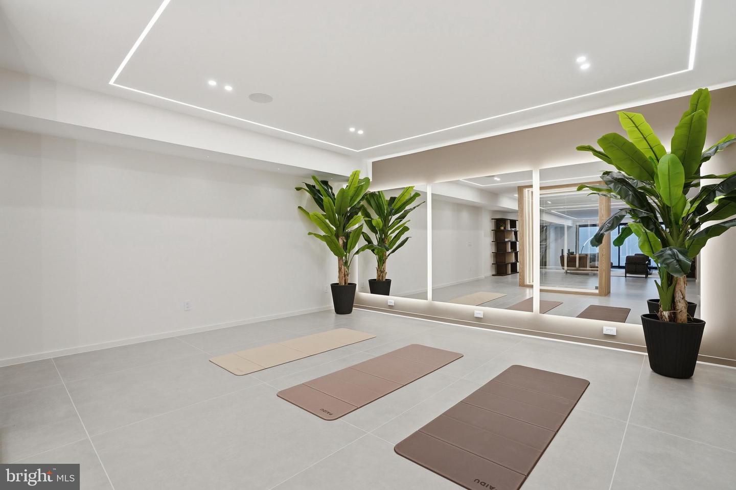 1803 Dumbarton St Property Photo 106