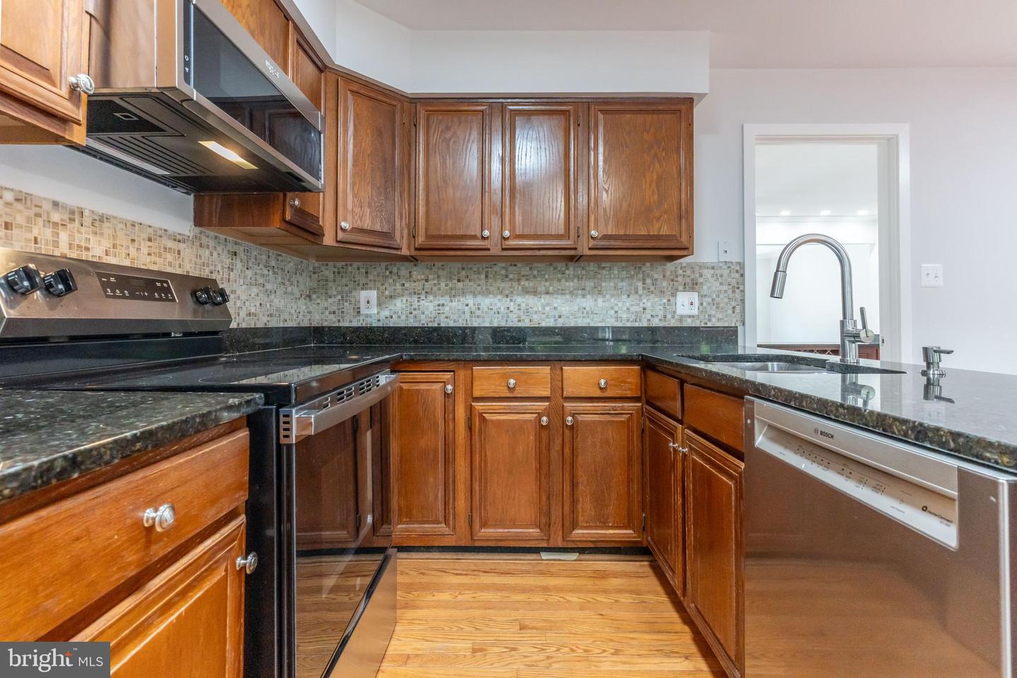 6413 Cherokee Ct Property Photo 8