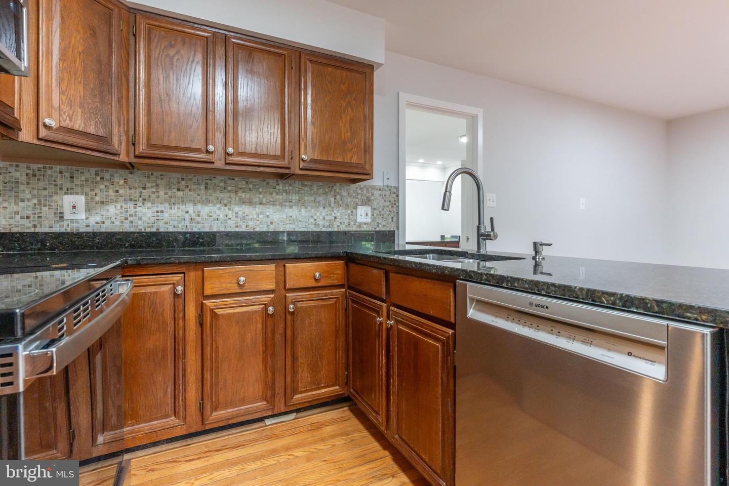 6413 Cherokee Ct Property Photo 9