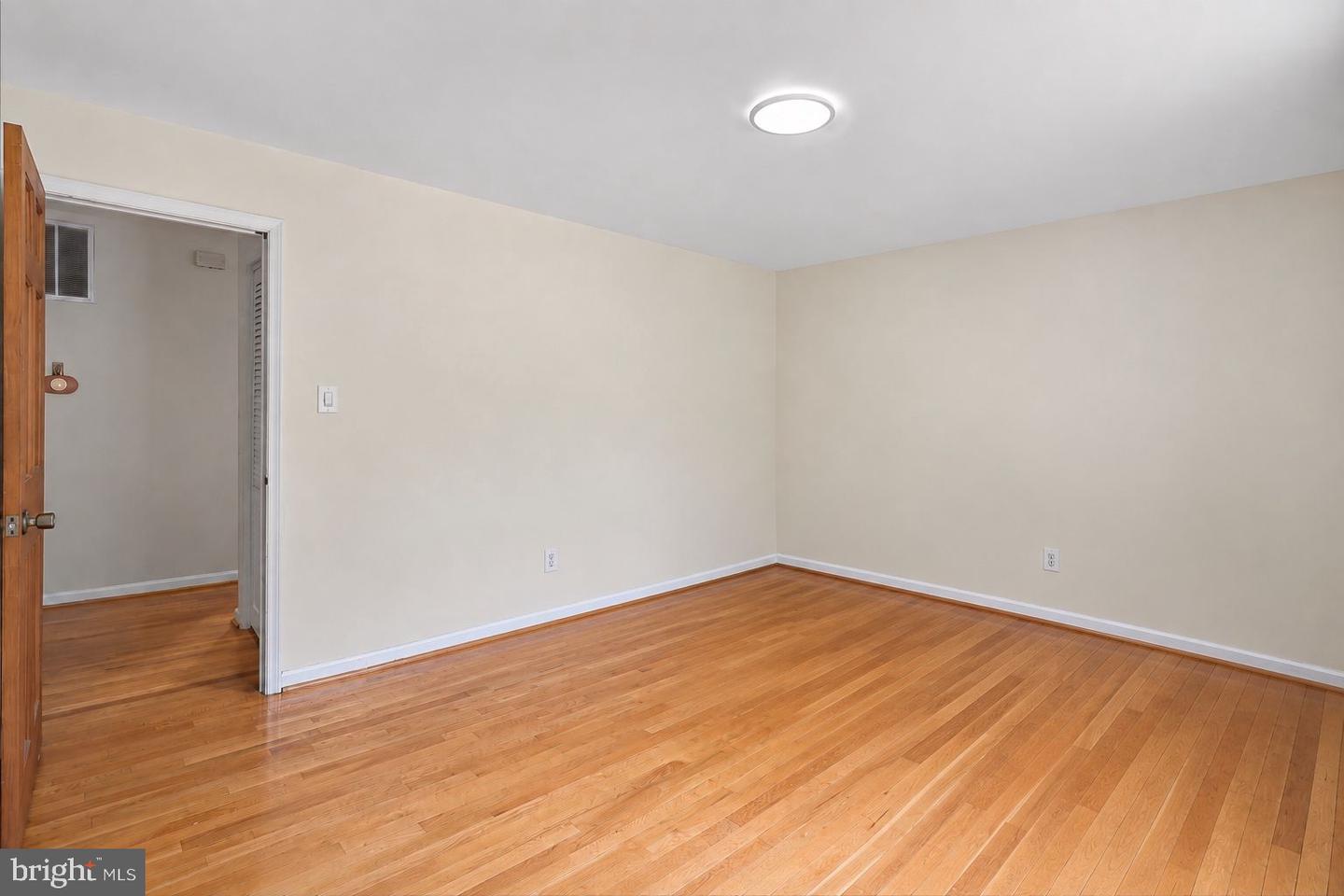 8418 Stone Gate Dr Property Photo 26