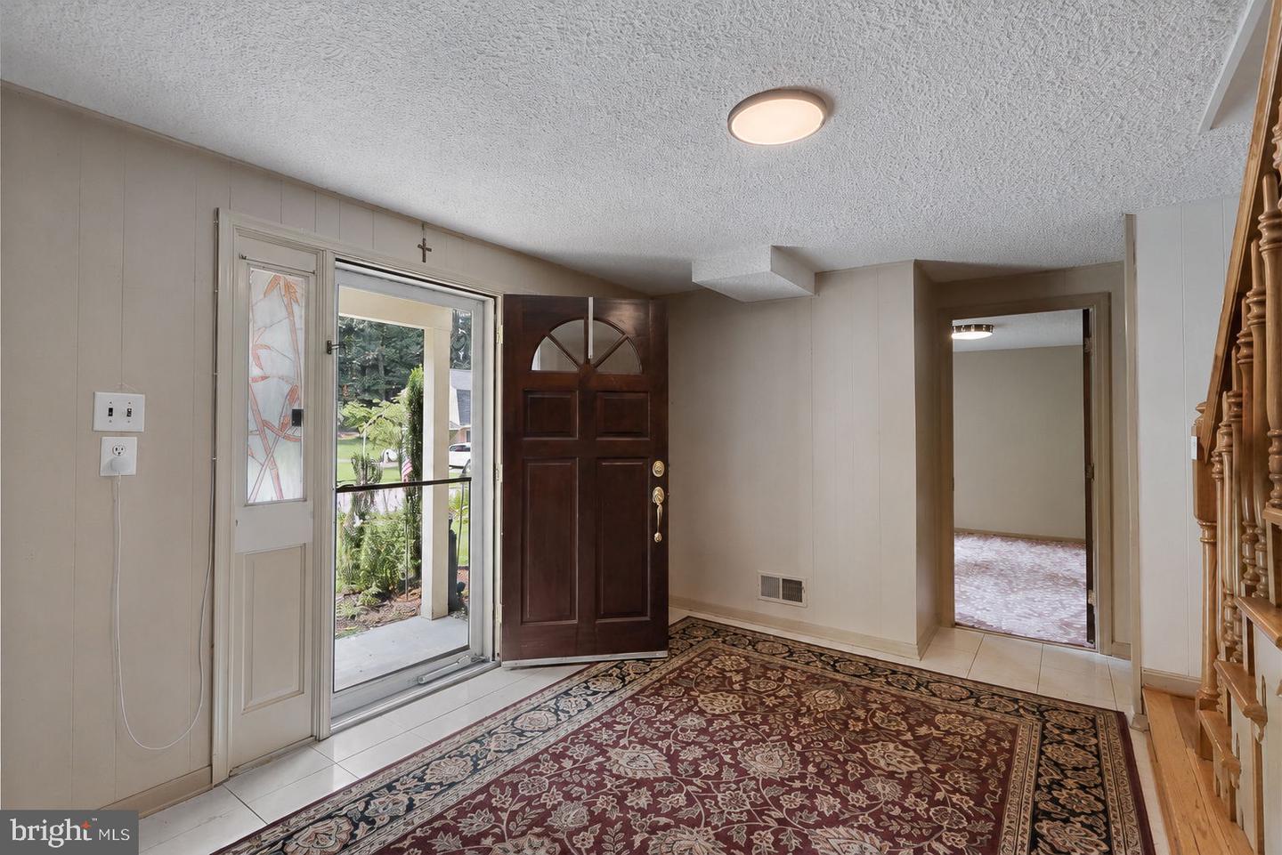 8418 Stone Gate Dr Property Photo 28