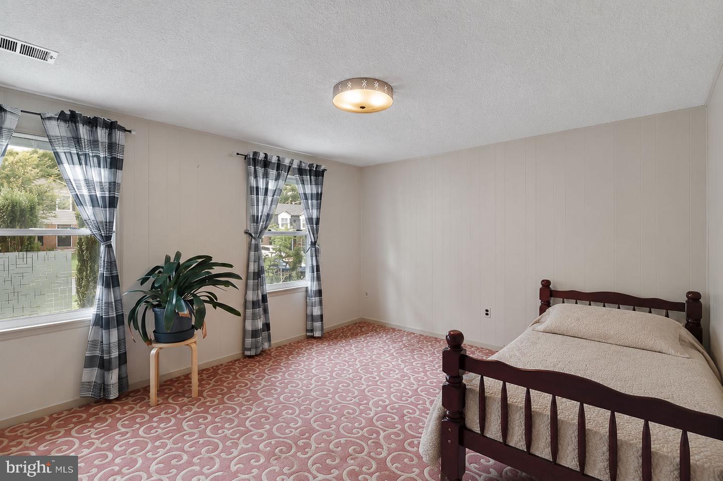 8418 Stone Gate Dr Property Photo 34