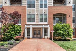 2700 BELLFOREST CT #103 Property Photo 1