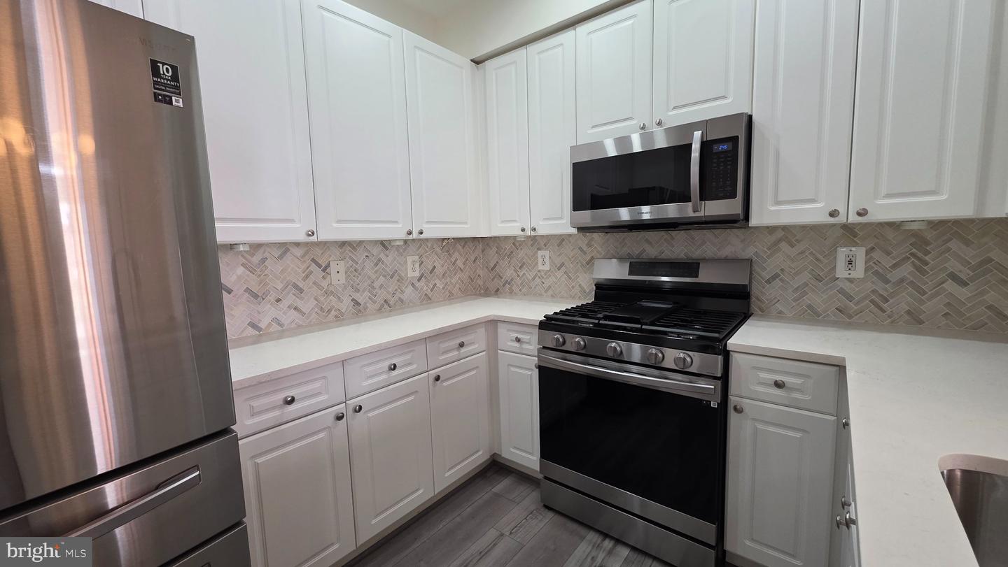2700 Bellforest Ct #103 Property Photo 18