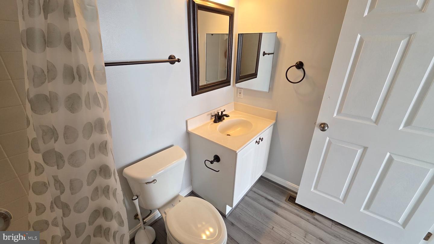2700 Bellforest Ct #103 Property Photo 34