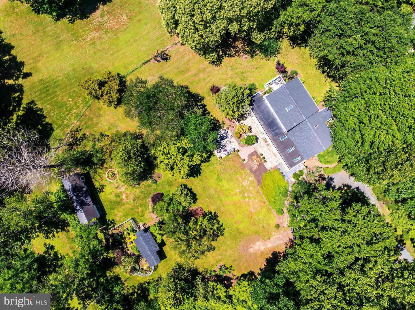 518 Goldsmith Ln Property Photo 11
