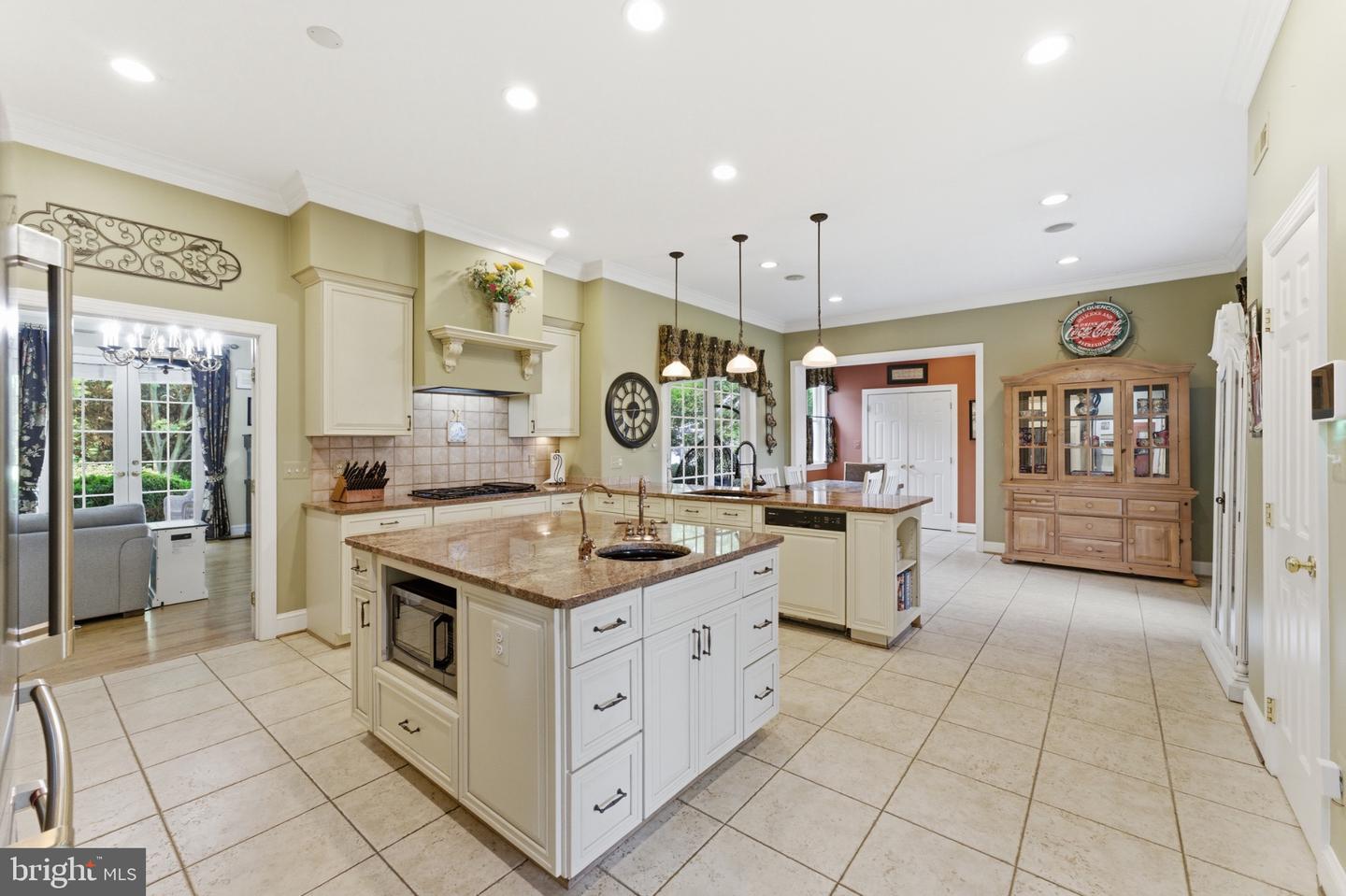 9889 Chapel Bridge Estates Dr Property Photo 16