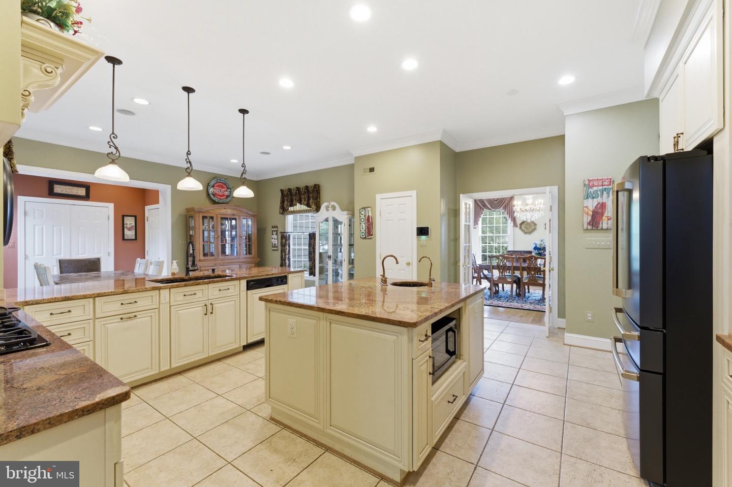 9889 Chapel Bridge Estates Dr Property Photo 18