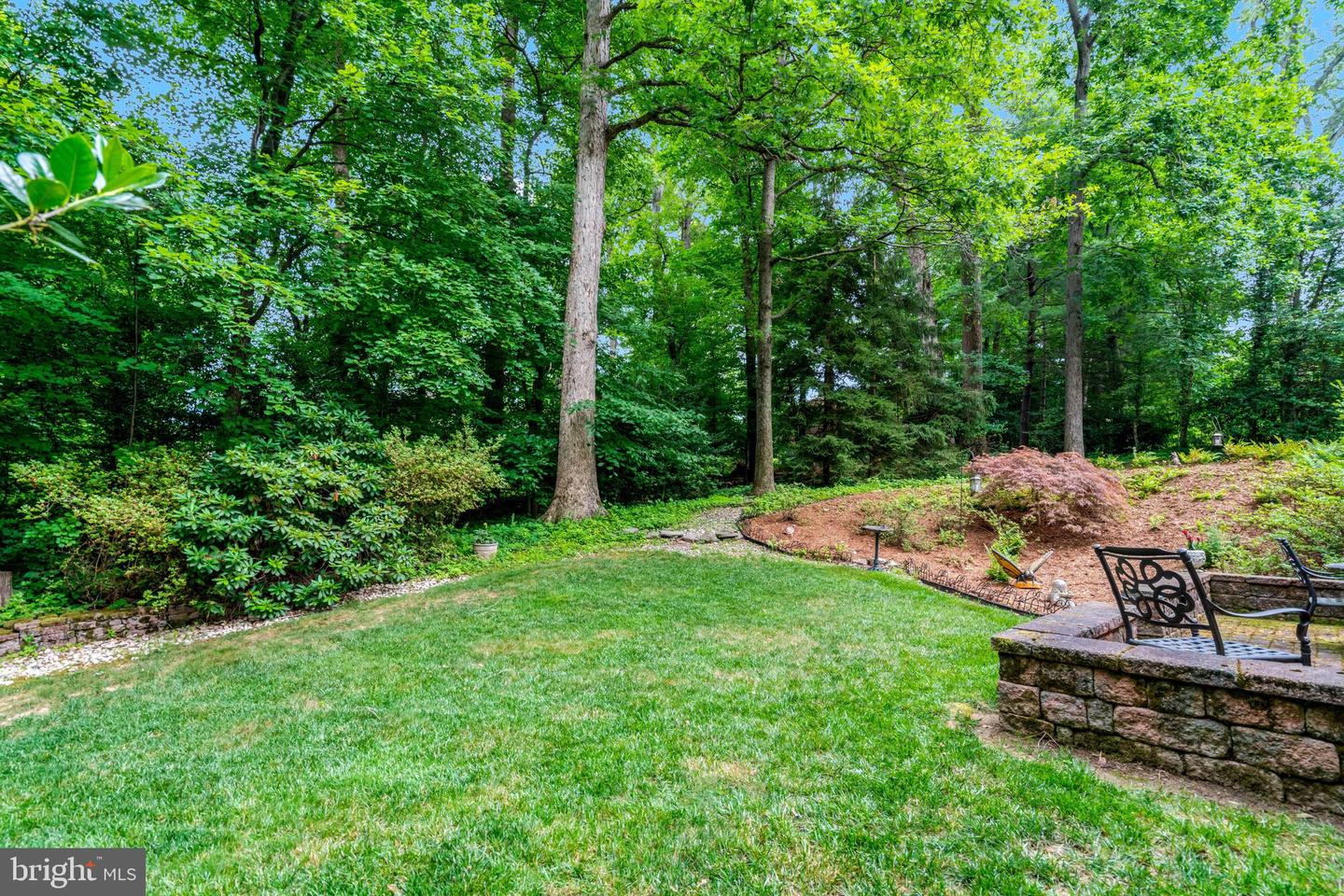 8422 Georgian Way Property Photo 2