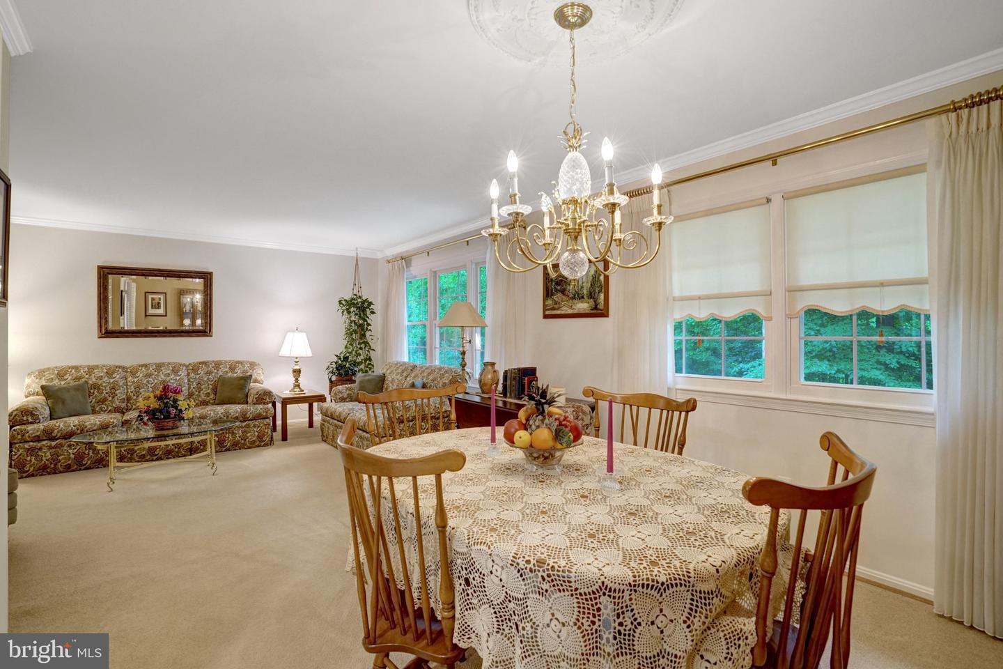 8422 Georgian Way Property Photo 11