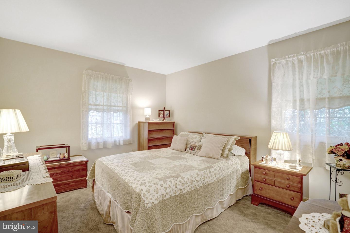 8422 Georgian Way Property Photo 12
