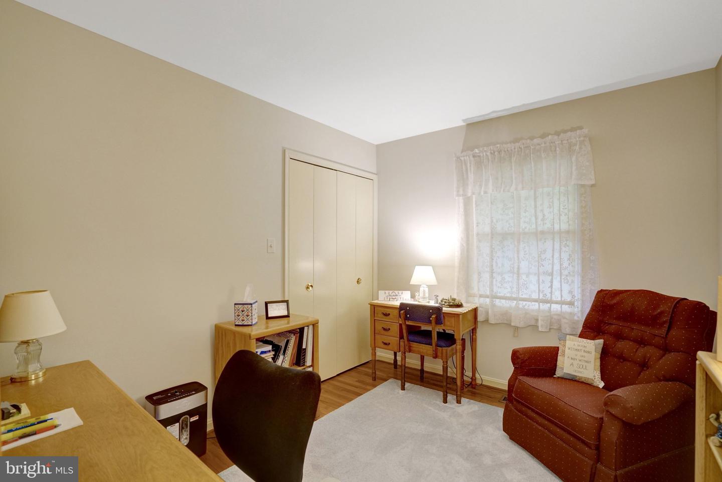 8422 Georgian Way Property Photo 13