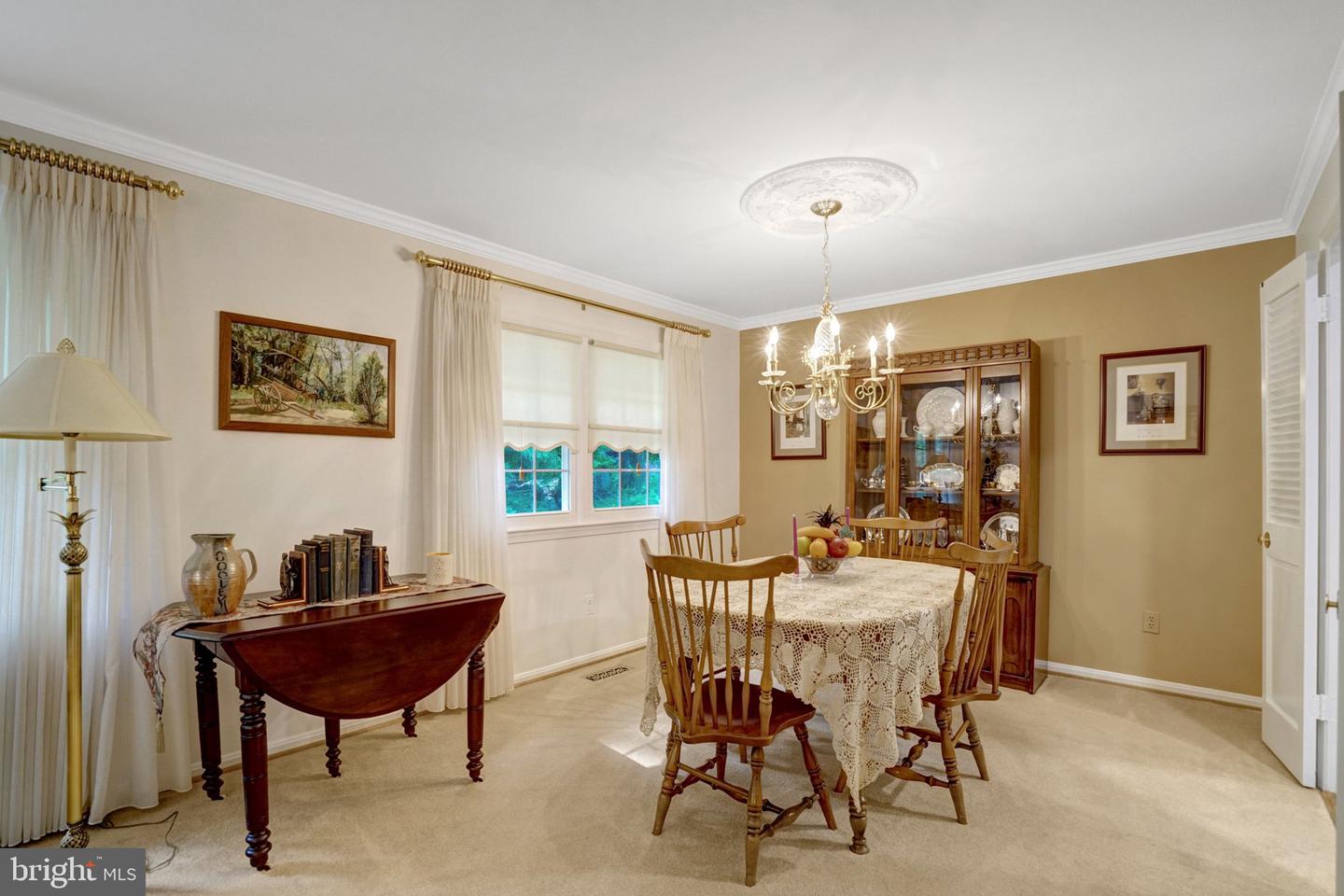 8422 Georgian Way Property Photo 29