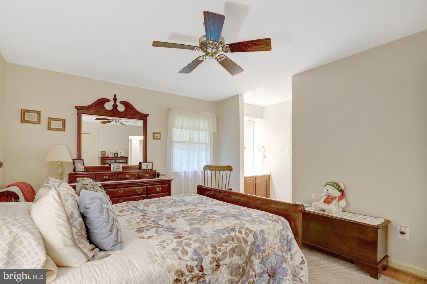 8422 Georgian Way Property Photo 50