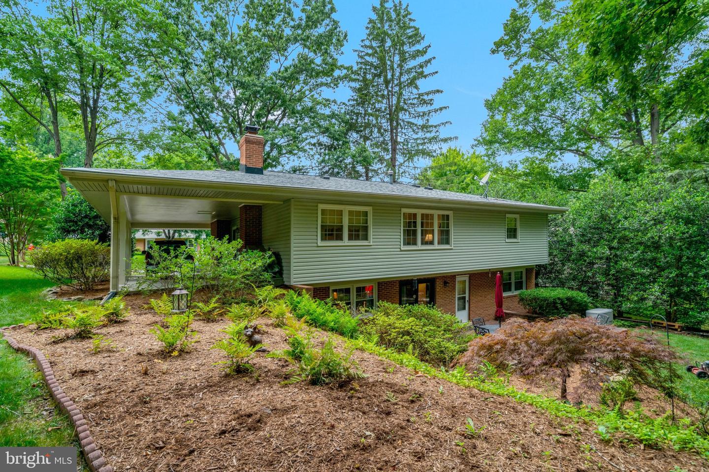 8422 Georgian Way Property Photo 58
