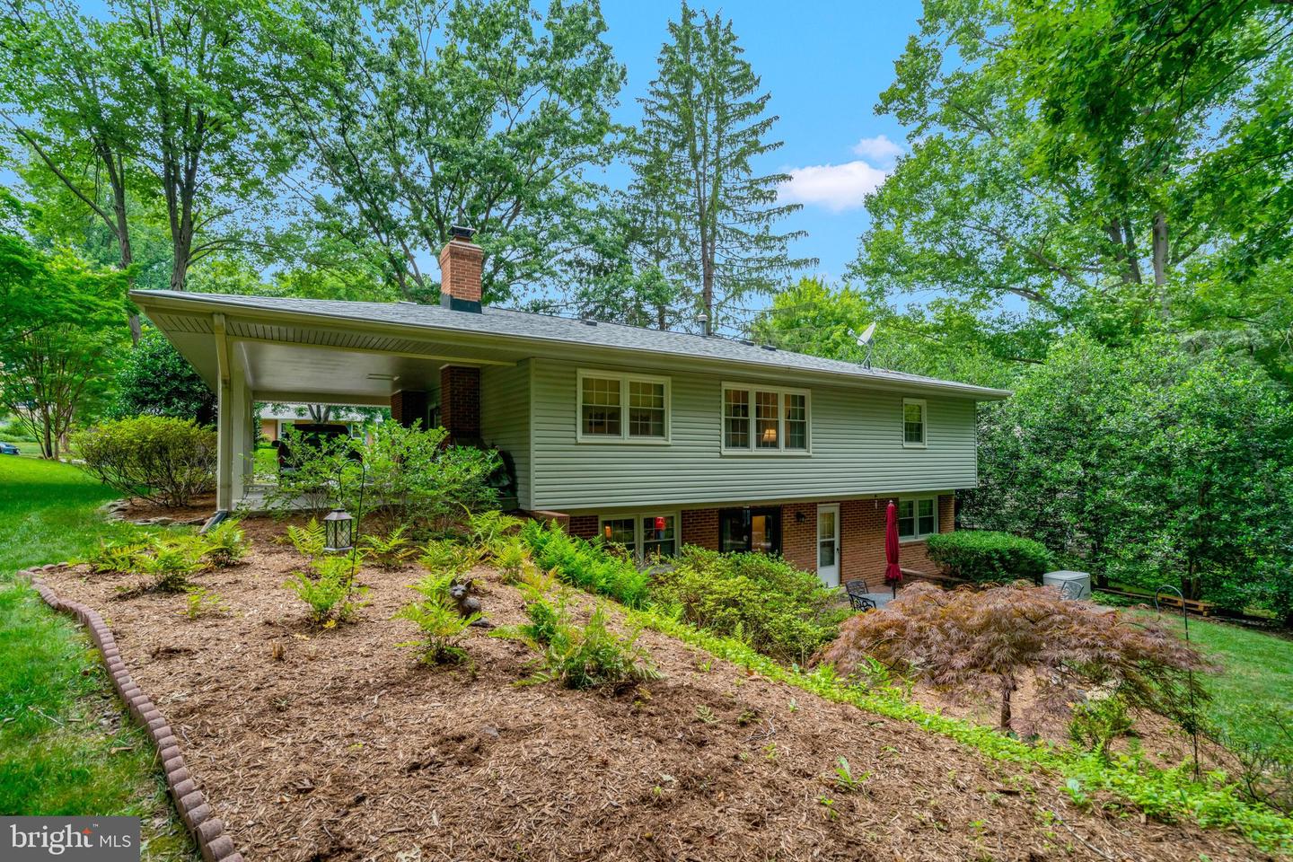 8422 Georgian Way Property Photo 59