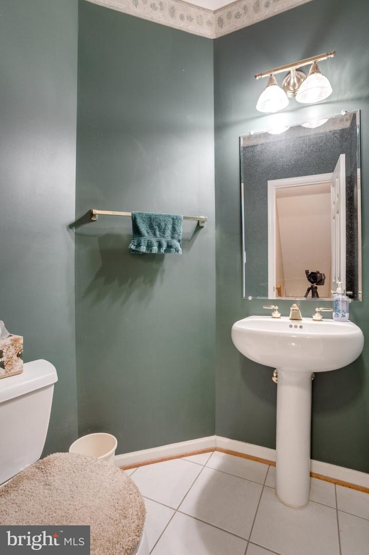 7345 Bloomington Ct Property Photo 7