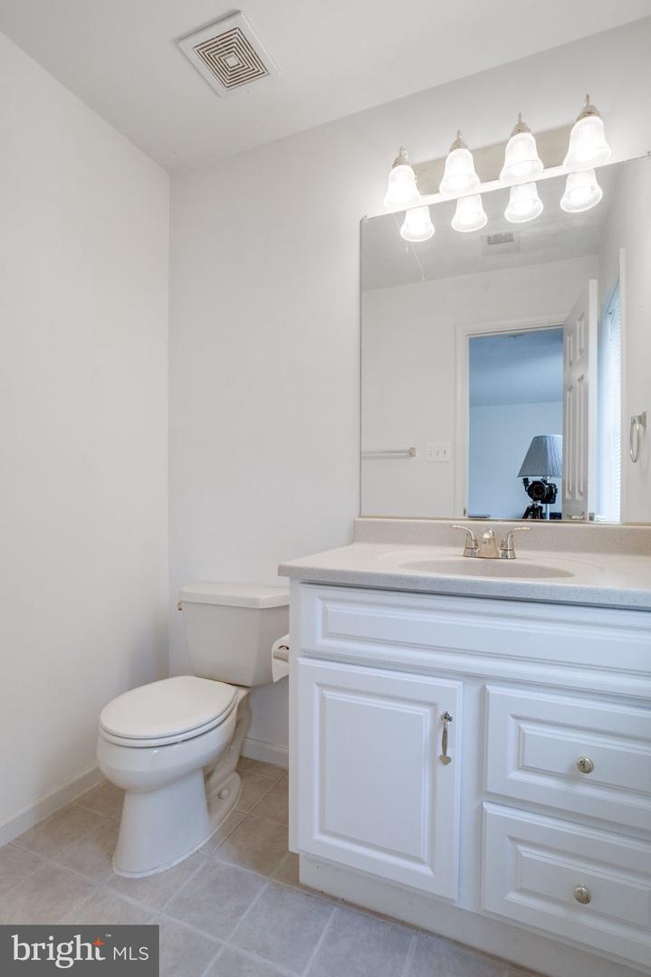 7345 Bloomington Ct Property Photo 13