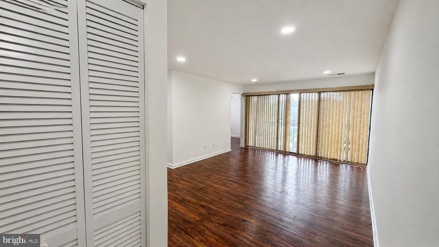 515 Florida Ave #102 Property Photo 6