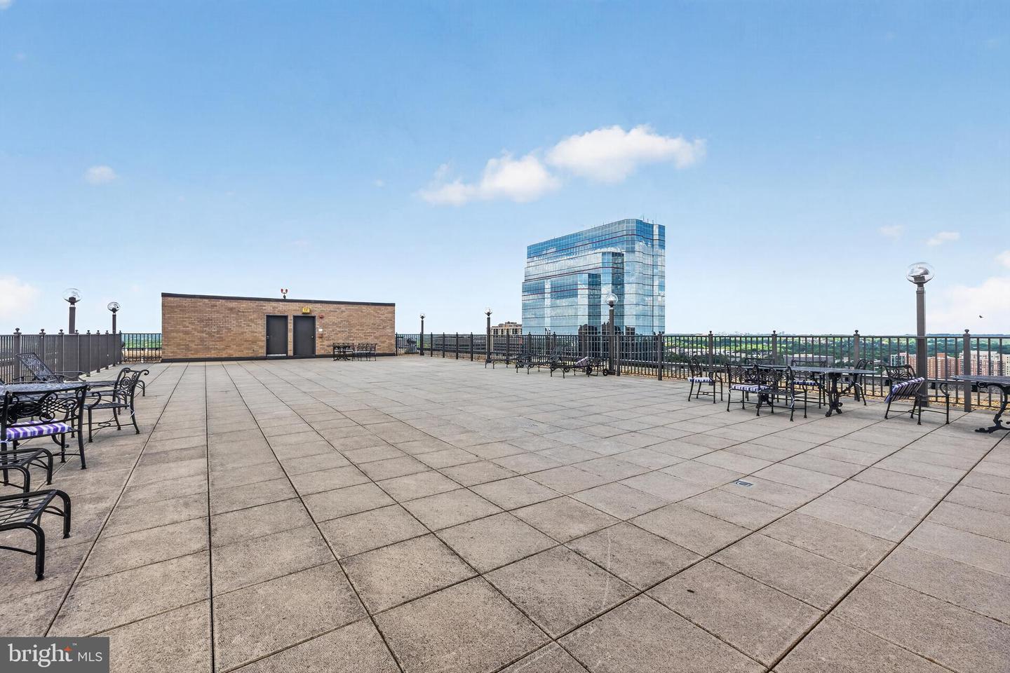 3701 S George Mason Dr #206n Property Photo 37