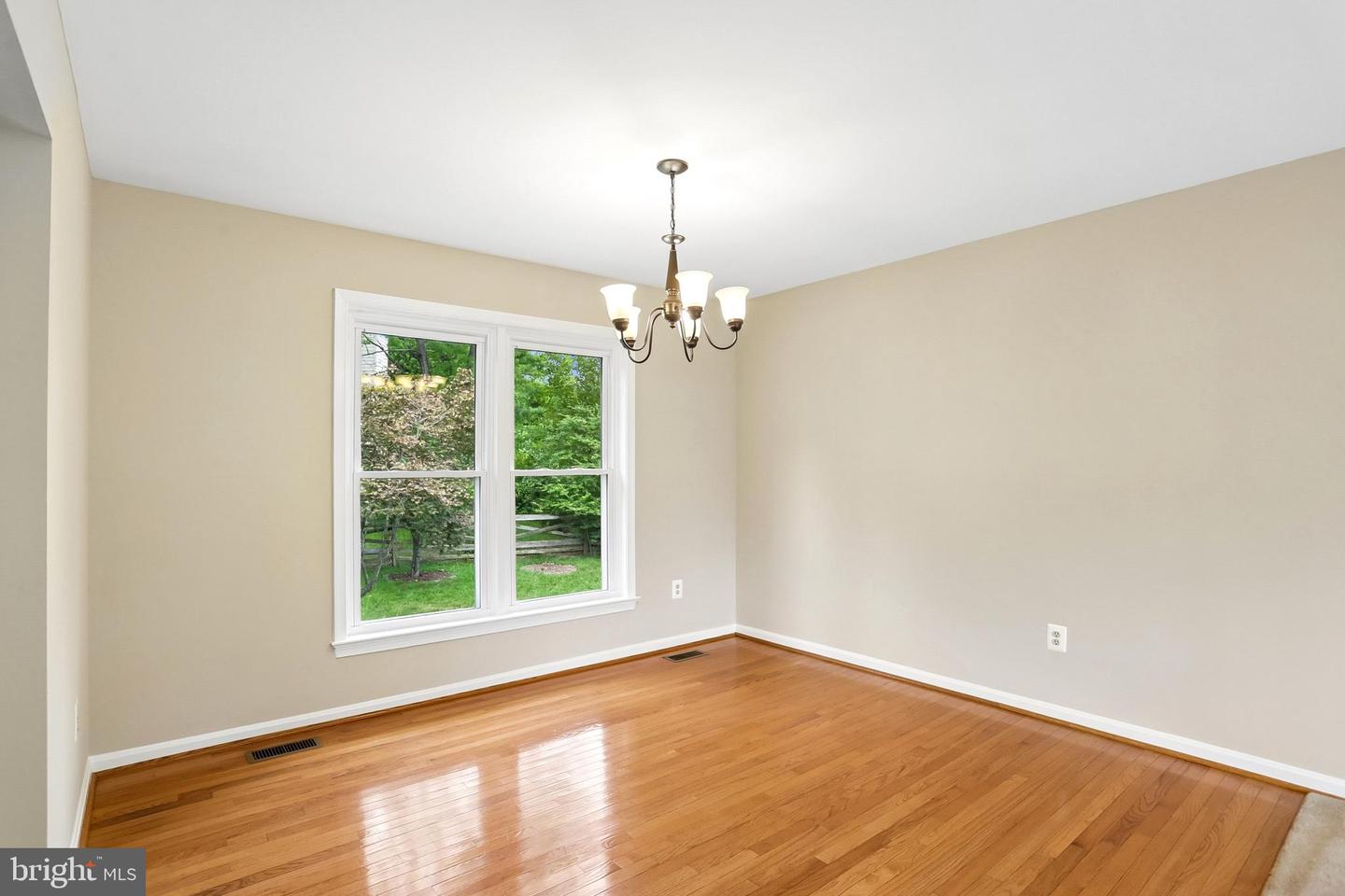 15204 General Stevens Ct Property Photo 6