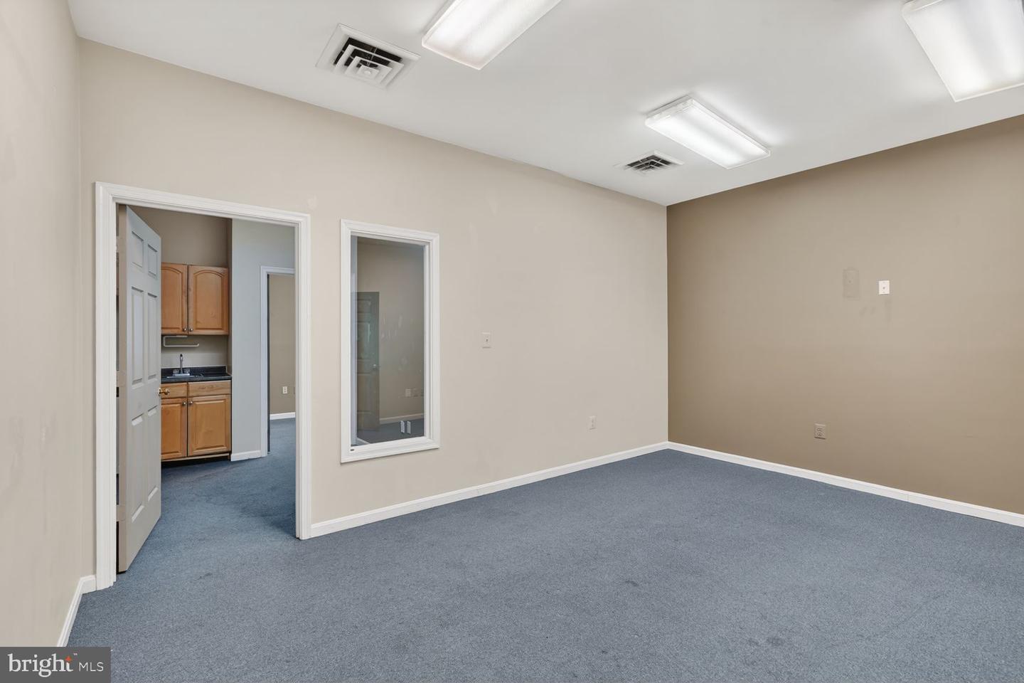 6182 Old Franconia Rd #6182b-6184b Property Photo 2