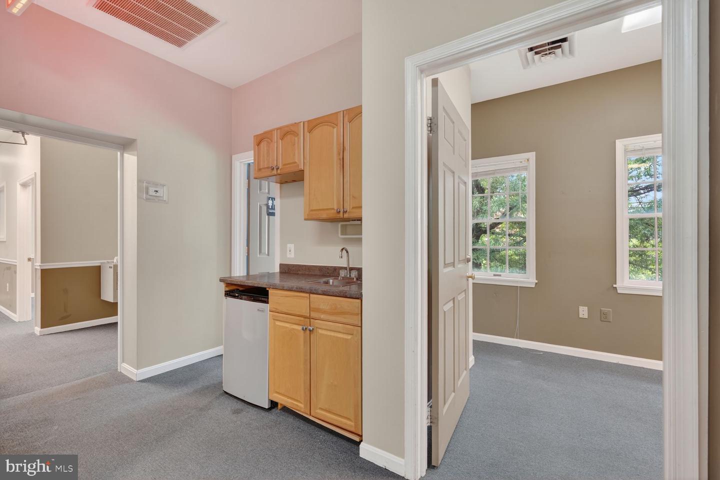 6182 Old Franconia Rd #6182b-6184b Property Photo 8