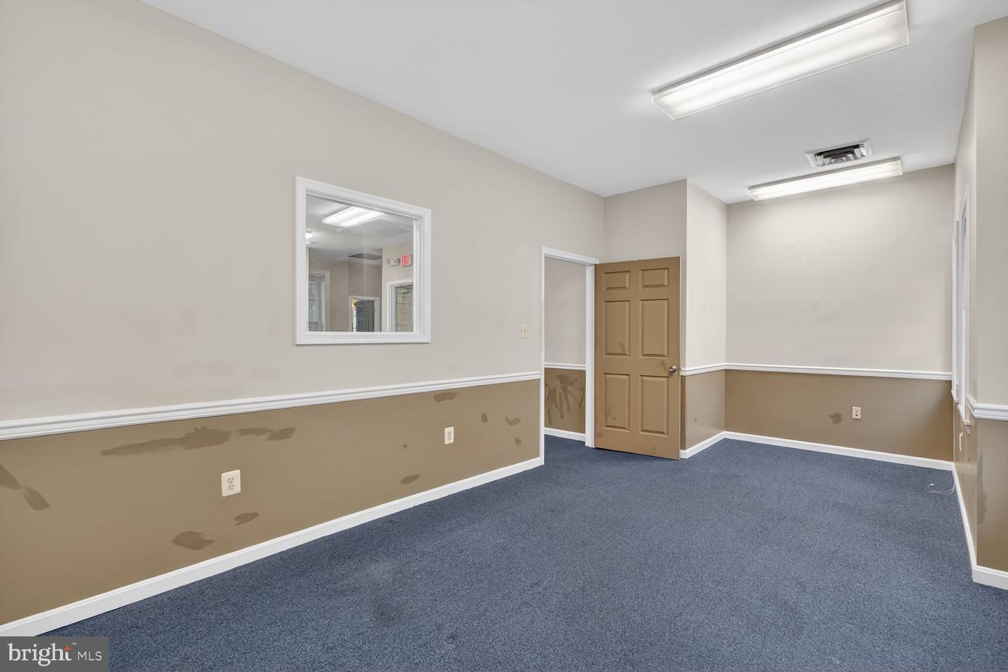 6182 Old Franconia Rd #6182b-6184b Property Photo 9