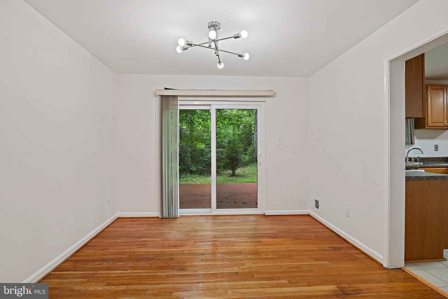 8701 Parliament Dr Property Photo 13