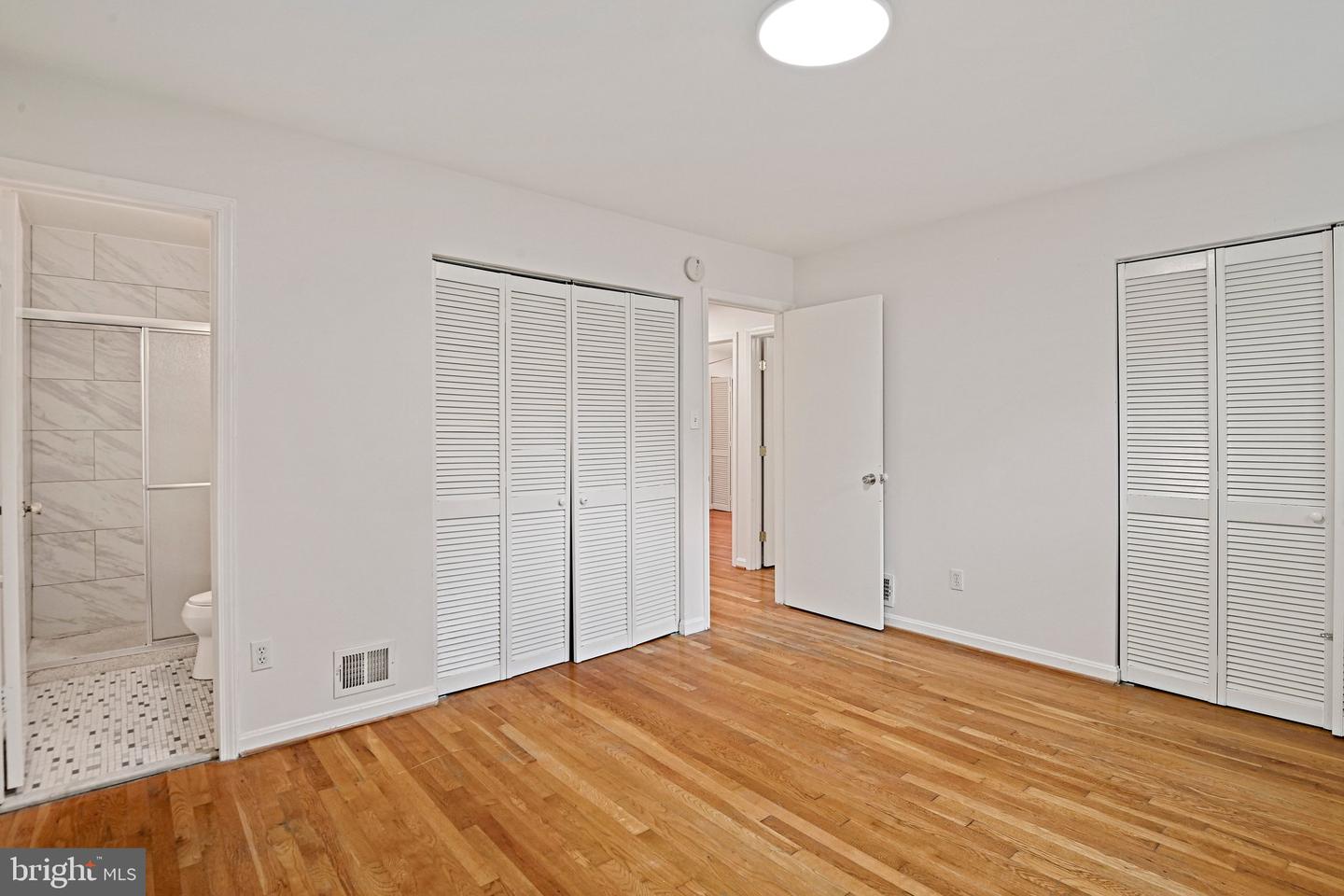 8701 Parliament Dr Property Photo 16