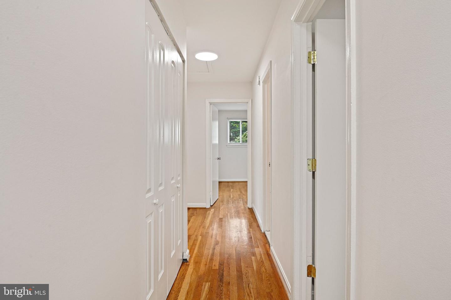 8701 Parliament Dr Property Photo 21
