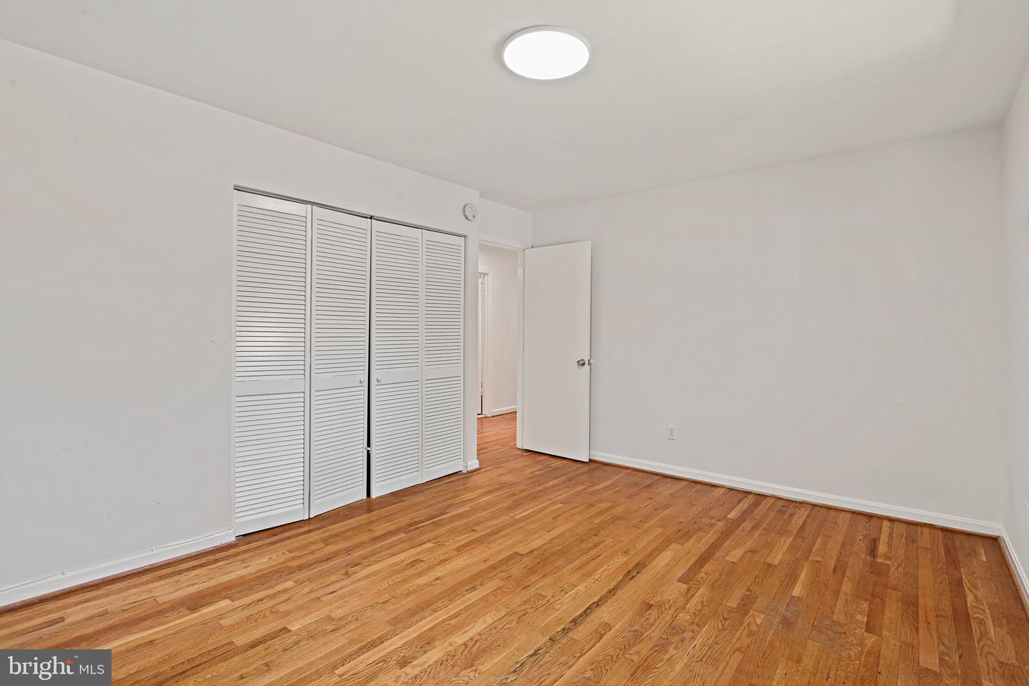 8701 Parliament Dr Property Photo 23