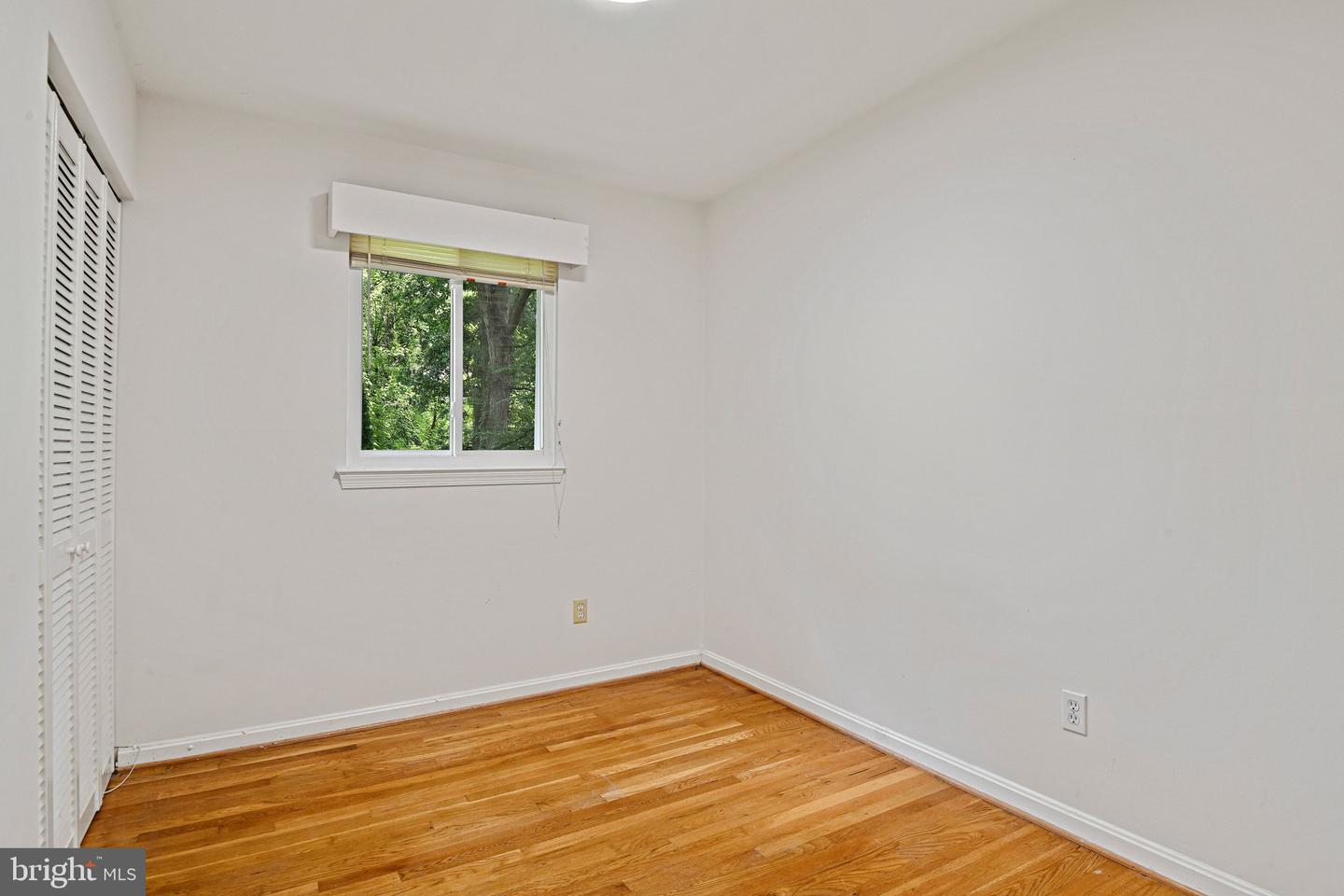 8701 Parliament Dr Property Photo 28