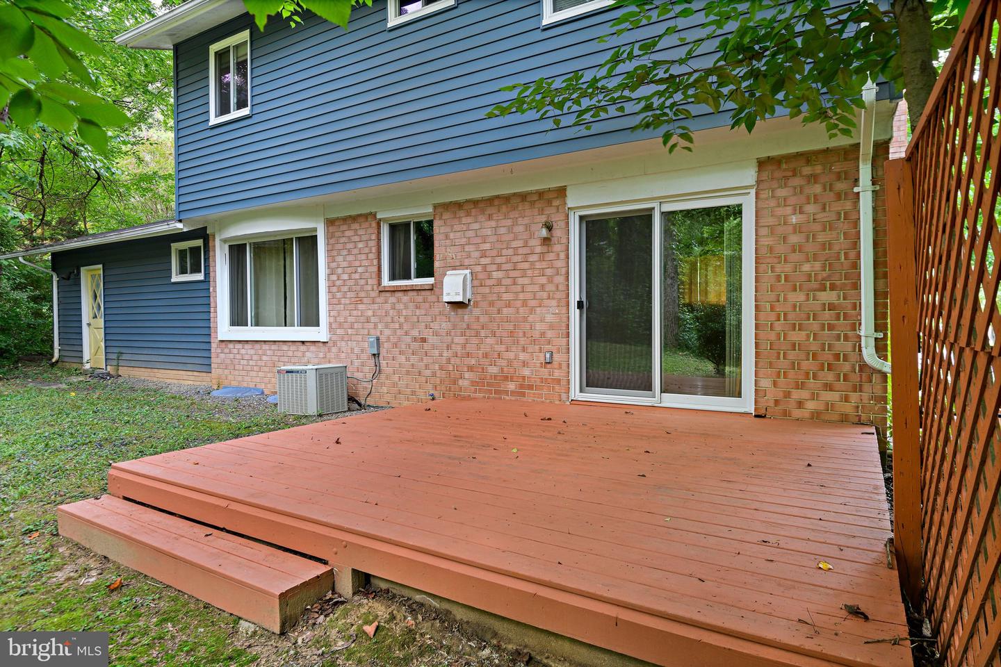 8701 Parliament Dr Property Photo 36