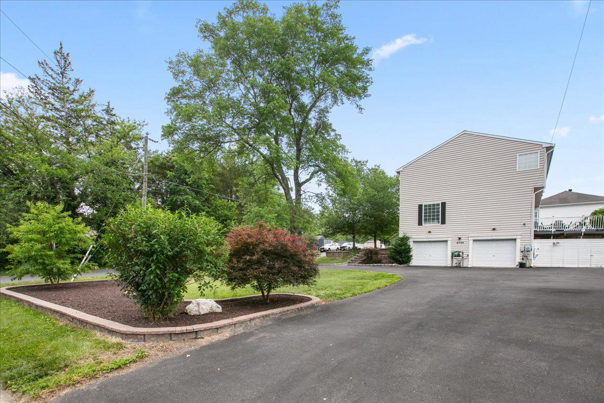 4724 Pole Rd Property Photo 49