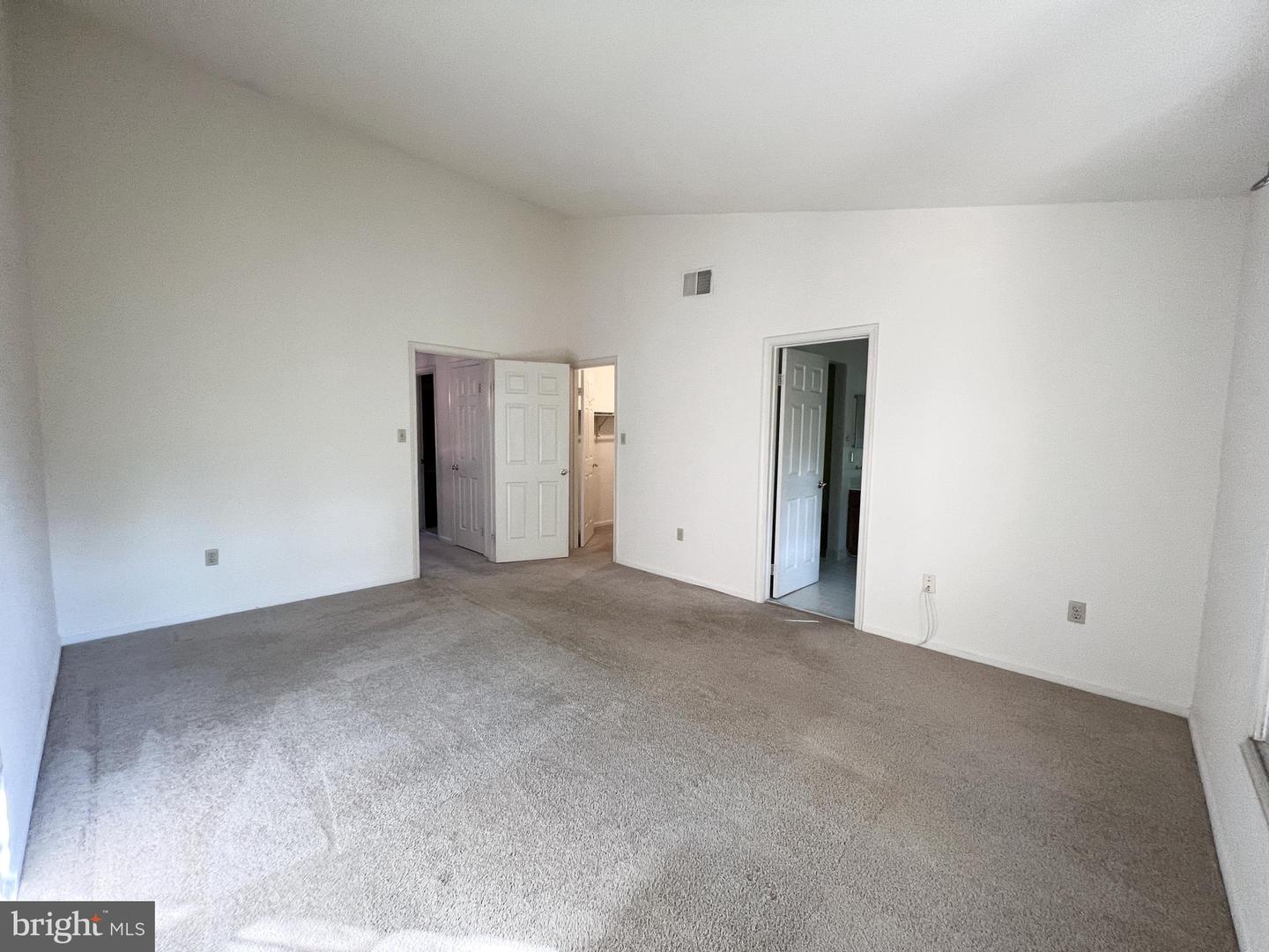 2134 Kings Garden Way #357 Property Photo 12