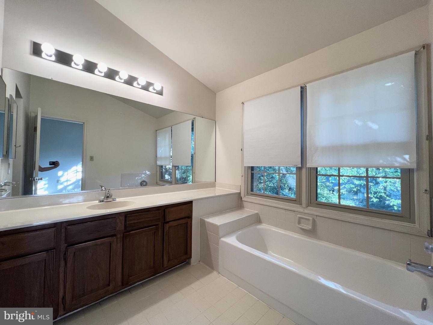 2134 Kings Garden Way #357 Property Photo 14