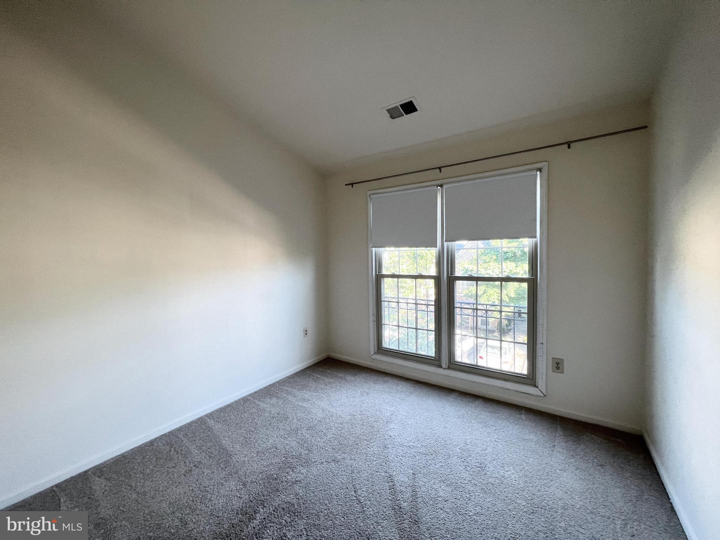 2134 Kings Garden Way #357 Property Photo 16